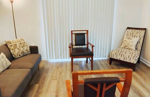 MacGregor Apartment | Trendy 1 Bed Apt near MDC with Pool & Gym access