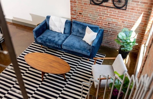 Roanoke Apartment | Trendy 1 BR loft apt downtown with exposed brick