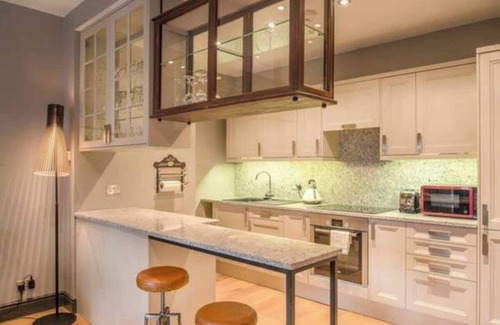 Whitechapel Apartment | Trendy 3 bedroom duplex with garden off Brick Lane
