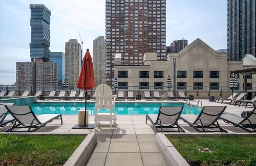 Hudson Exchange Apartment | Trendy&Affluent Jersey Location | Furnished w/Stackable Washer/D