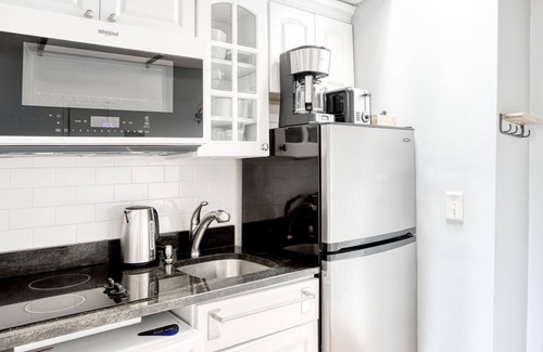 Back Bay Apartment | Trendy Back Bay 1BR w/W/D nr Newbury St, by Blueground