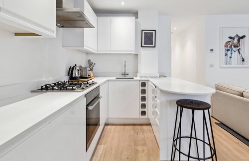 Shaftesbury Apartment | Trendy Clapham Garden Flat