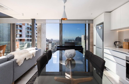 Cape Town City Centre Apartment | Trendy De Waterkant Loft In De Waterkant