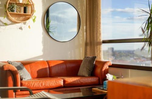 Brunswick Apartment | Trendy Inner-City Living Brunswick Apt for Two