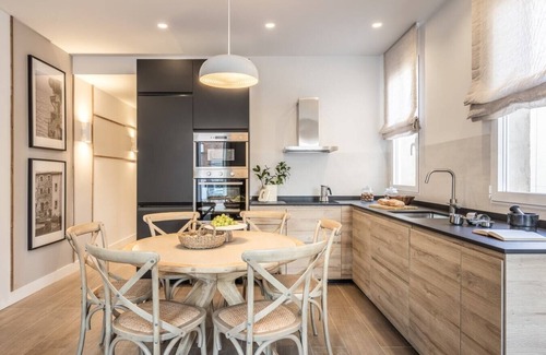 Moncloa - Arguelles Apartment | Trentola - 3 bedroom in Malasaña