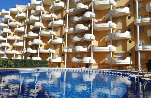 Xeraco Beach Apartment | Tres Dormitorios, dos Terrazas, Piscina, a Cuarenta Metros de la Arena!