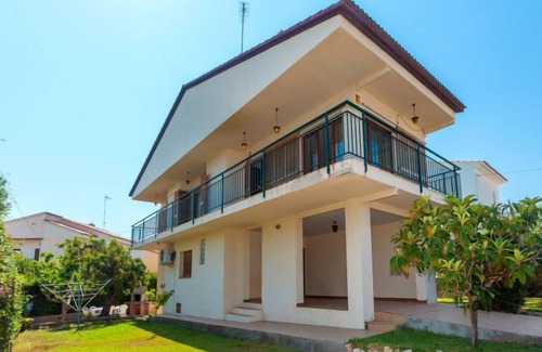 Creixell House | Tres Olivos by Interhome