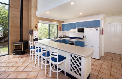 Dunsborough House | Tresco- Dunsborough Seaside home