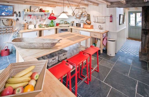 Sennen Cove Cottage | Tresillian, Beach House, Sea-views, Large Gardens