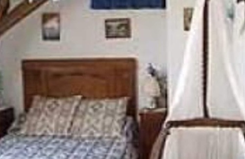 Tresson House | Tresson Inn, 3 bedrooms, sleeps 13