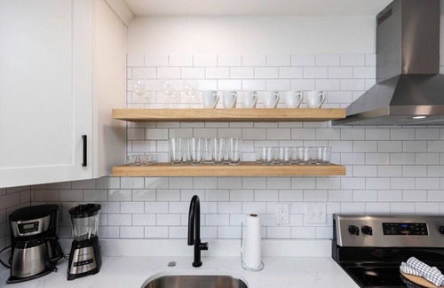 Northeast Virginia Beach Apartment | Trestles - Loft #5 - 8 min walk to the beach