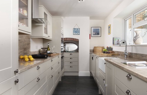Crantock Cottage | Trevethen Cottage- a traditional cottage in Crantock with parking