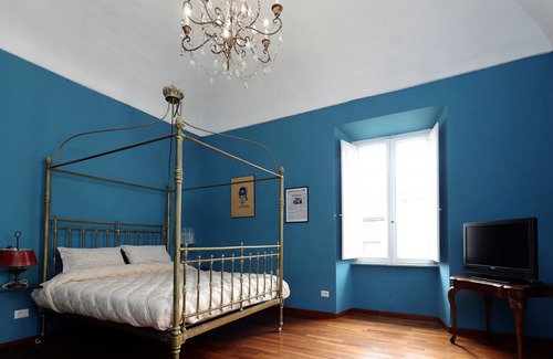 Repubblica Bed & Breakfast | Trevi palazzo storico B&B La Suite Blu