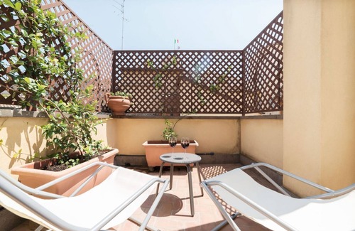 Rione II Trevi Apartment | Trevi's Roof Terraces