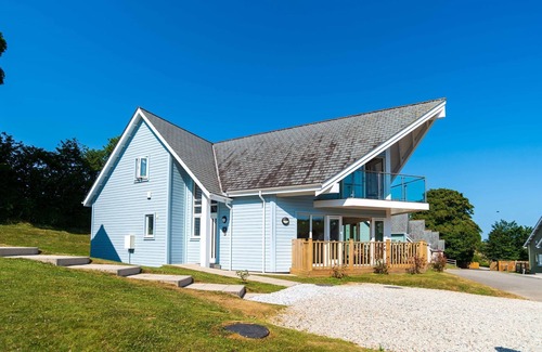 St Austell Apartment | Trewhiddle Villa 04 - a trewhiddle that sleeps 7 guests in 4 bedrooms