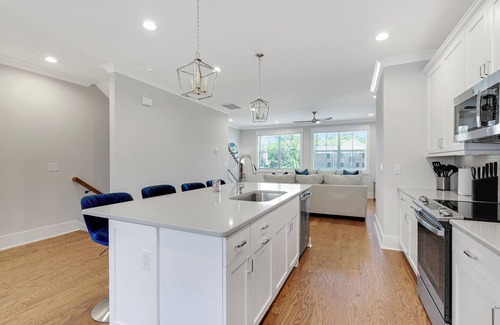 Greenville House | Tri-Luxe Towne