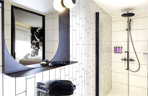 Gambetta Hotel | Tribe Paris La Defense Esplanade