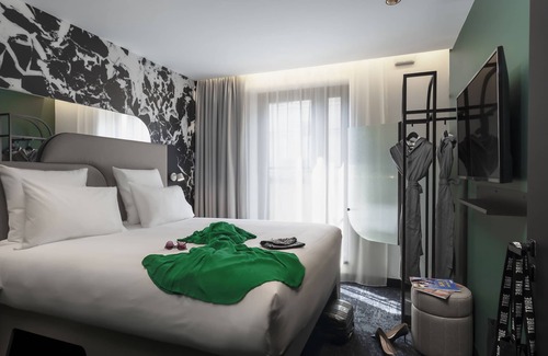 Gambetta Hotel | Tribe Paris La Defense Esplanade