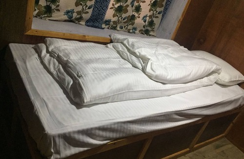 Phakding House | Tribeni Lodge Restaurant And Bar