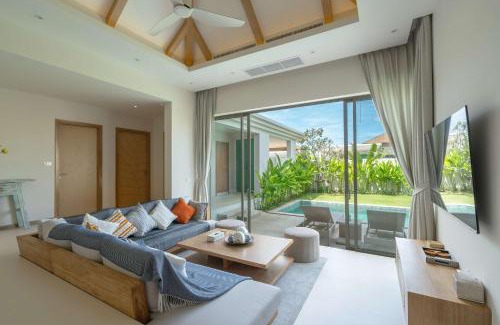 Choeng Thale Villa | Trichada Breeze Phuket by Destada