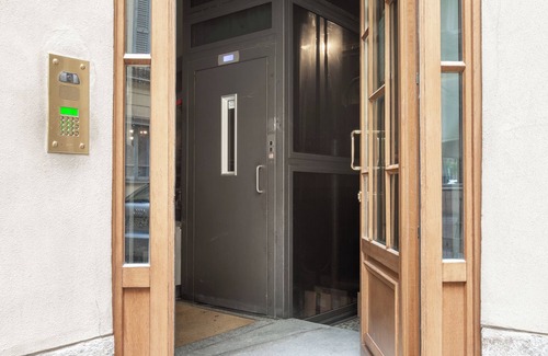 Tricolore House | TRICOLORE SUITE