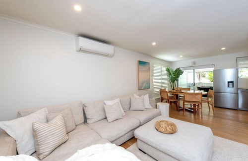 Trigg House | Trigg Beach Dream Home Retreat 4Bedrm 2Bathrm