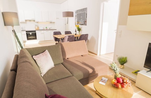 Erdberg Apartment | Triiiple Tower Dream Apartments with Rooftop-Pool