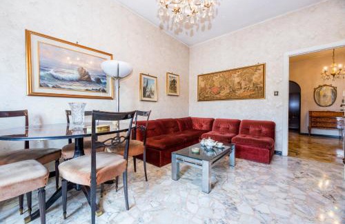 Marassi Apartment | Trilocale con Vista - 10 Min Centro