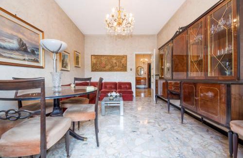 Marassi Apartment | Trilocale con Vista - 10 Min Centro