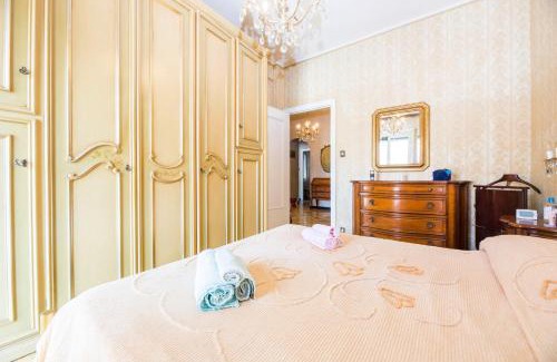 Marassi Apartment | Trilocale con Vista - 10 Min Centro