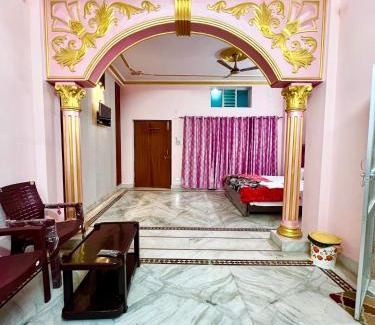 Varanasi House | Trilok Residency - Dashashwamedh Ghat - Varanasi