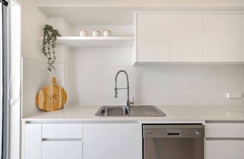 Kewarra Beach Apartment | Trinity Beach Bliss Experience Tropical Living