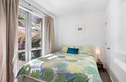 Thorndon House | TrinketBox