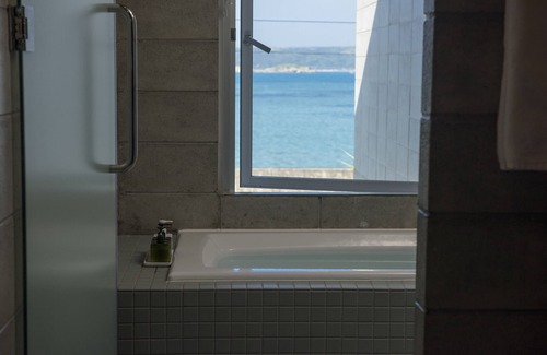 Uruma Villa | Trip Shot Villas Hamahiga