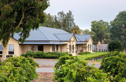 Seppeltsfield House | Triple Creek Guest House