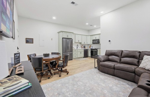 Lawrenceburg Apartment | Triple Crown at The Stable Reserve- 3BR- 5 Miles from 4Roses and Wild Turkey