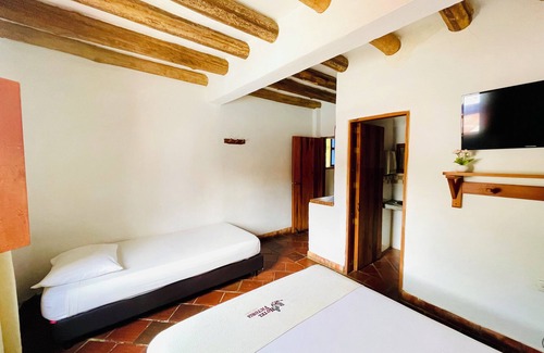 Barichara House | Triple Ofrece un Alojamiento Cómodo y Funcional, Ideal Para Grupos Pequeños