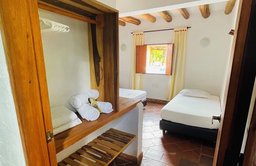 Barichara House | Triple Ofrece un Alojamiento Cómodo y Funcional, Ideal Para Grupos Pequeños