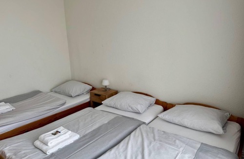 Hassloch Cottage | Triple room - Gästehaus Haßloch