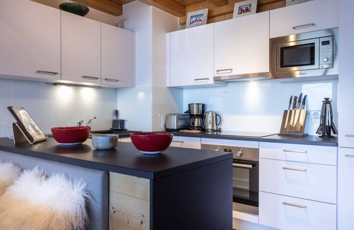 Les Eucherts Apartment | Triplex 100m², full services 4 *, 3 bedrooms, 2 bathrooms/d, 3 South balconies and 2 parking spaces