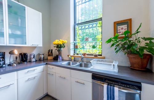 Central Park North House | Triplex in a Townhouse in Harlem Perfect for Family Gathering