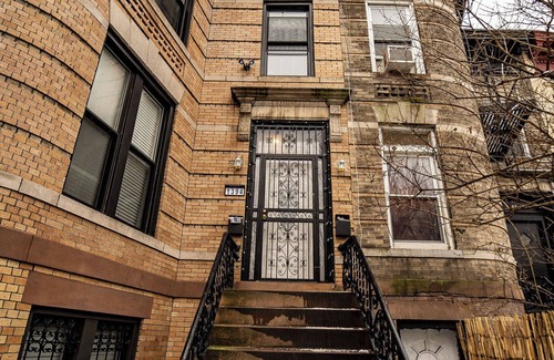 Crown Heights House | TRIPLEX ON THE PARKWAY