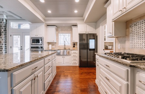Bentonville House | Tristan Trail House w/Easy Trail Access and Hot Tub