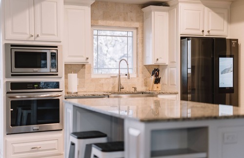 Bentonville House | Tristan Trail House w/Easy Trail Access and Hot Tub