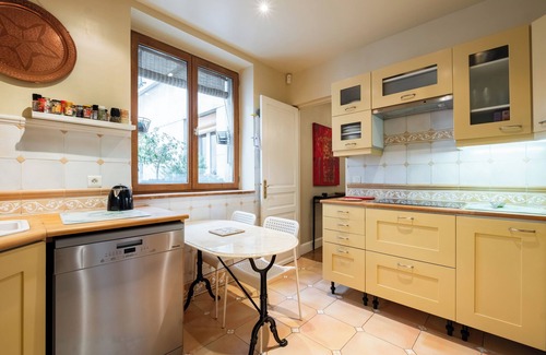 Ternes Apartment | Triumphant Design, by Veeve