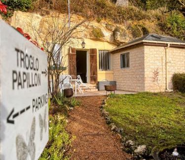 Luynes House | Troglo Papillon