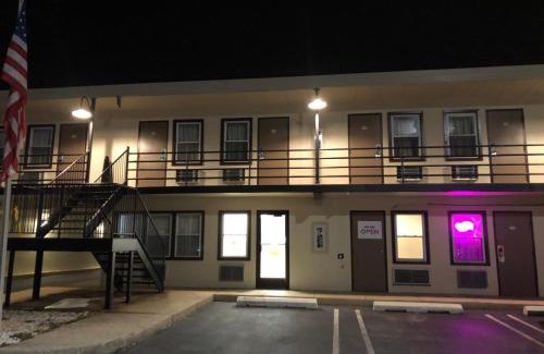 Moylan Hotel | Trolley Stop Motel, Media ,Near PHL Airport PA