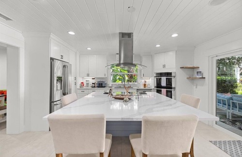Braden River House | Trophy Fish @ the Oasis, Family and Pet Friendly with backyard privacy!