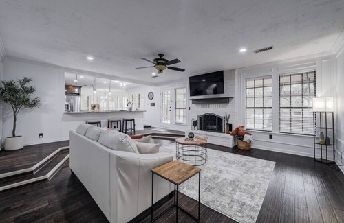 Trophy Club House | Trophy Haven Retreat - 4 BR - 3 BA -Pool