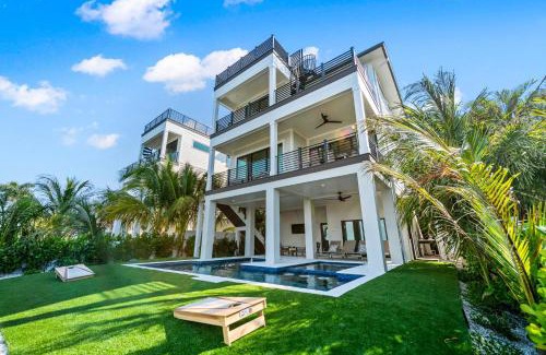 Bradenton Beach House | Tropic Like It's Hot